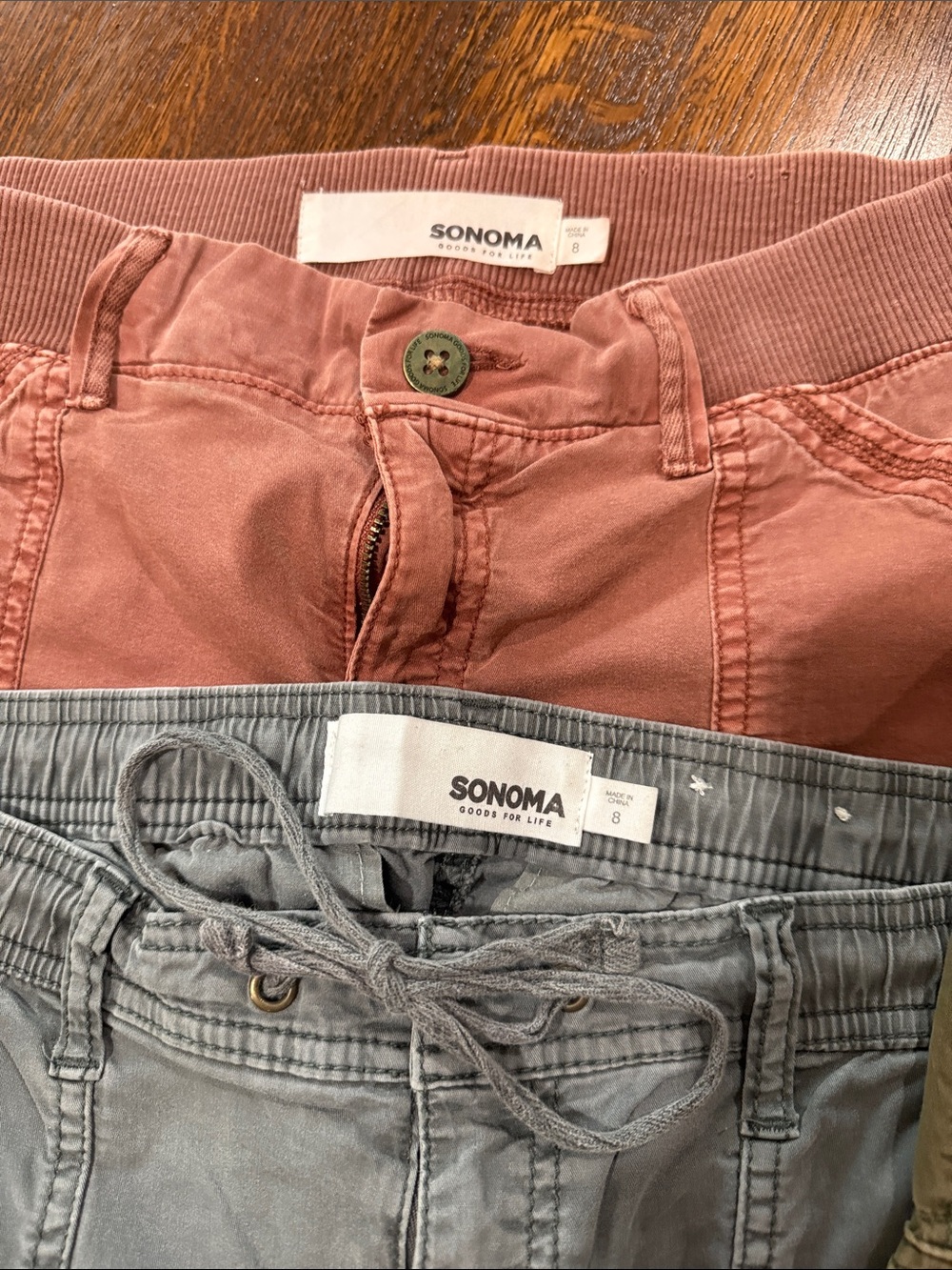 4 Pair of Sonoma Cargo Shorts Size 8 - Picture 4 of 5